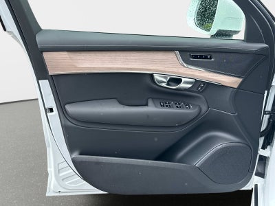 2026 Volvo XC90 Plus