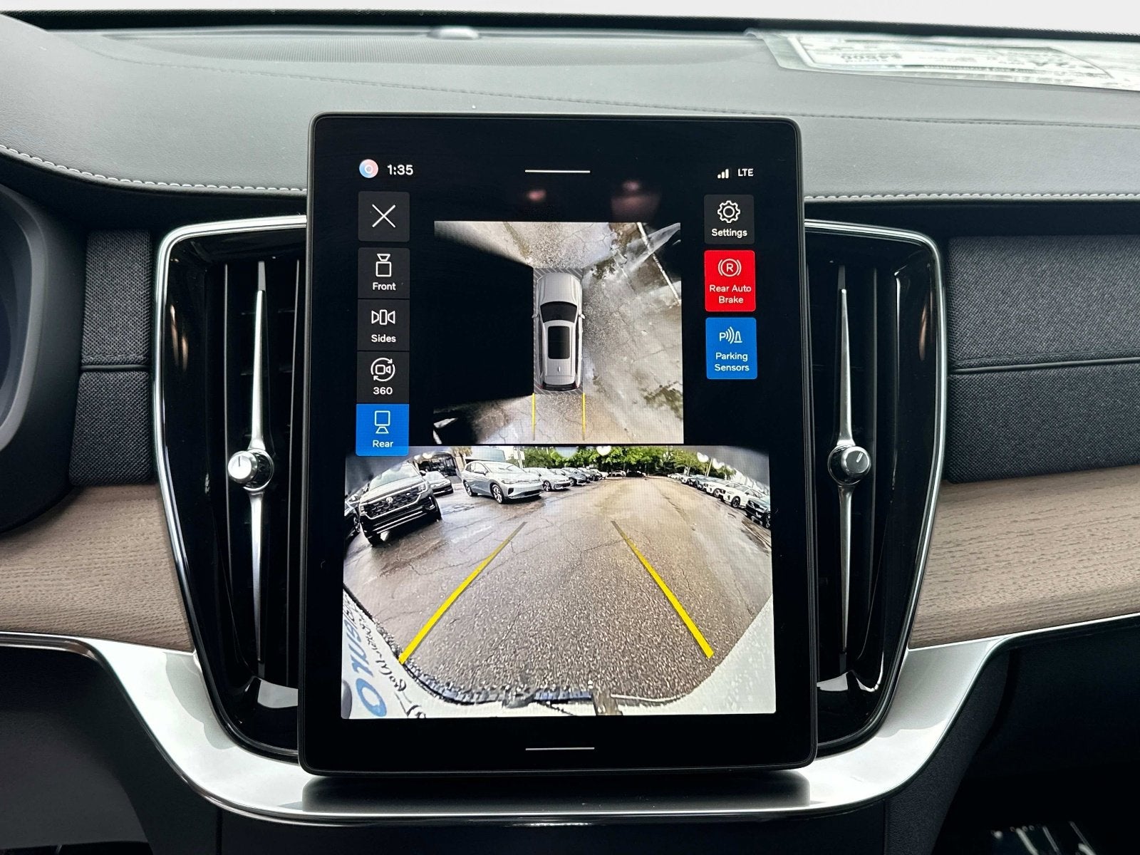 2026 Volvo XC90 Plus