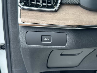 2026 Volvo XC90 Plus