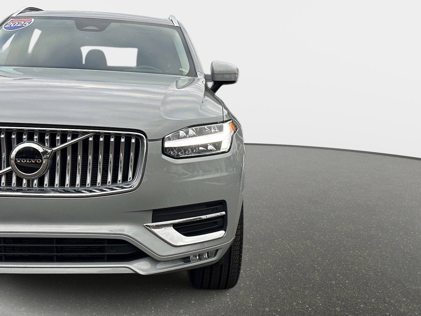 2025 Volvo XC90 Core