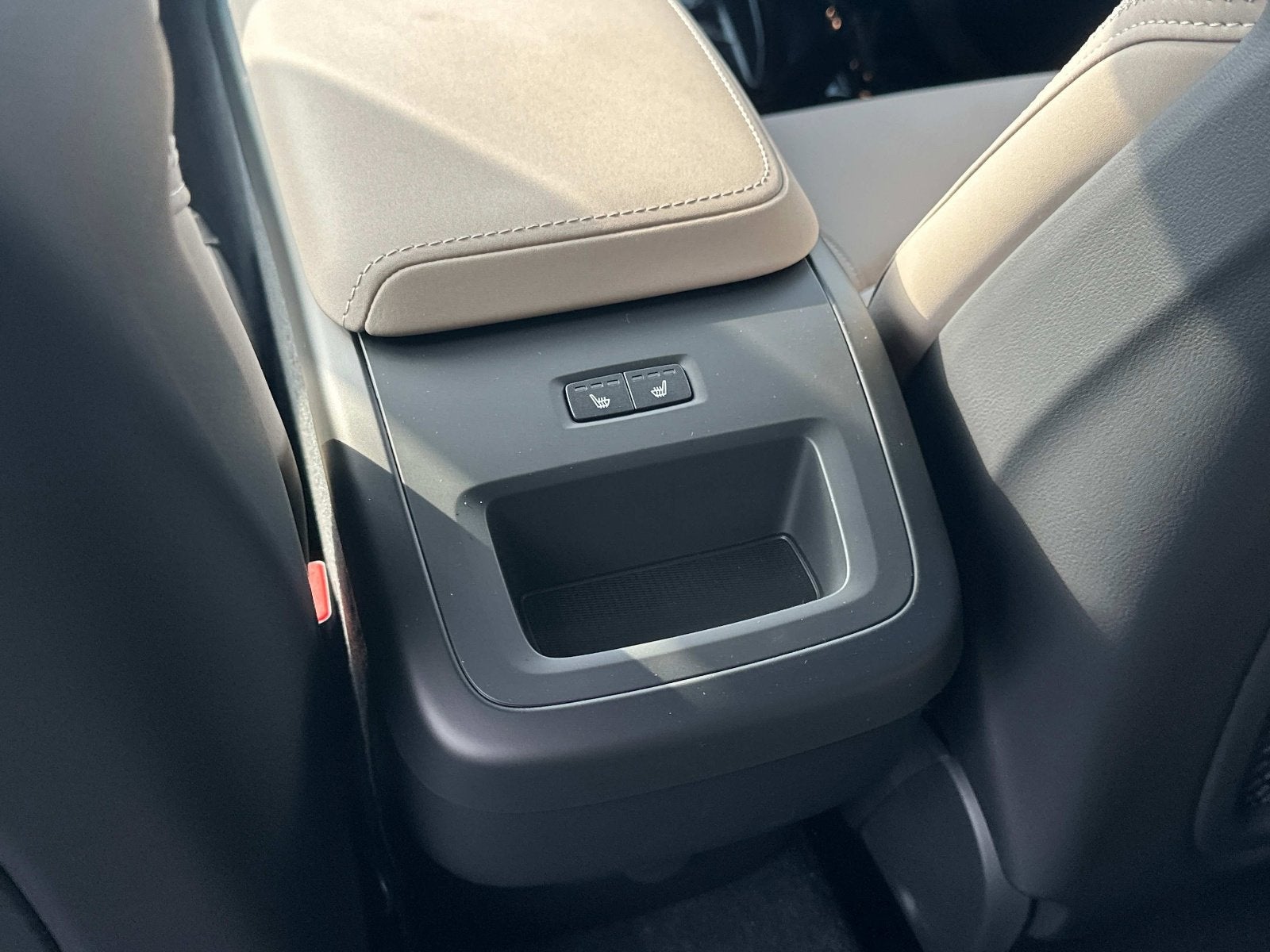 2026 Volvo XC60 Plus