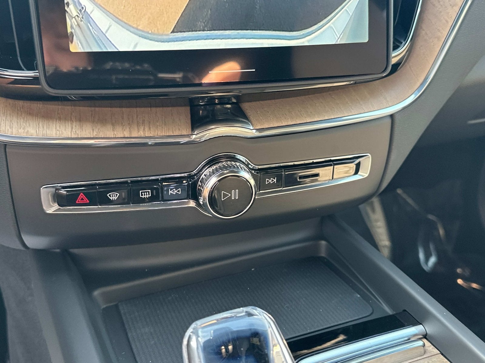 2026 Volvo XC60 Plus