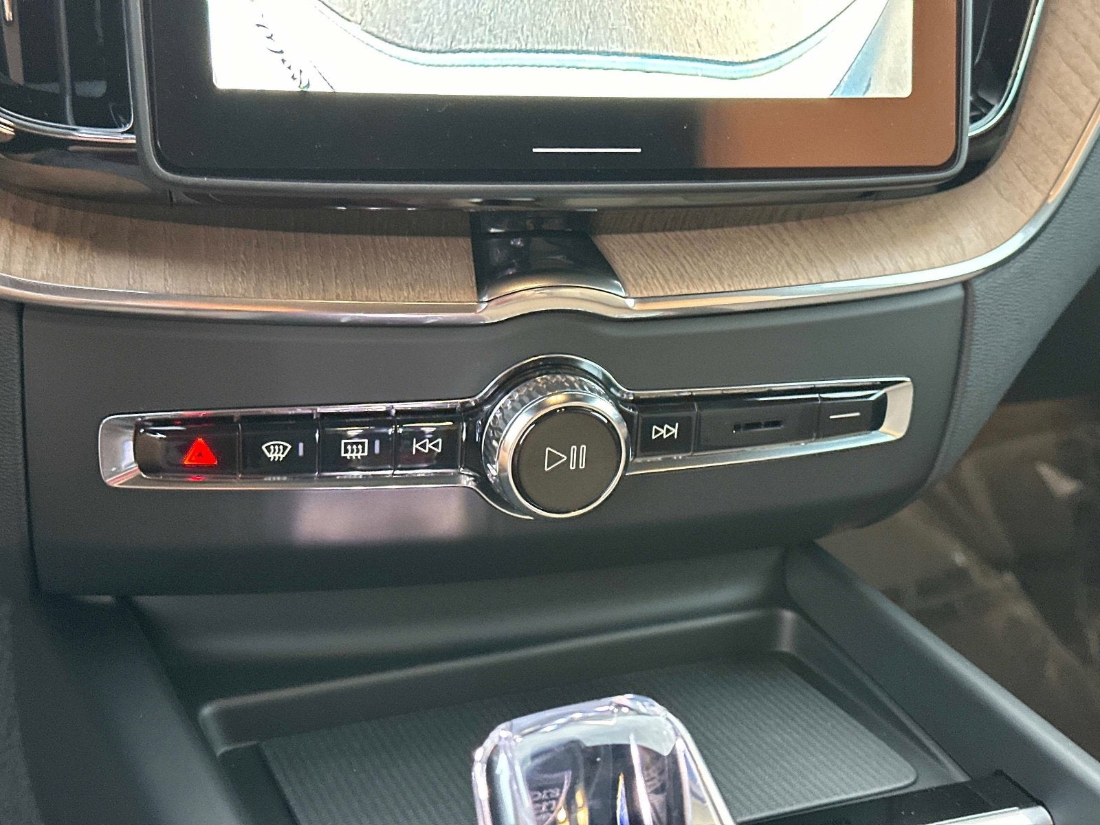 2026 Volvo XC60 Plus