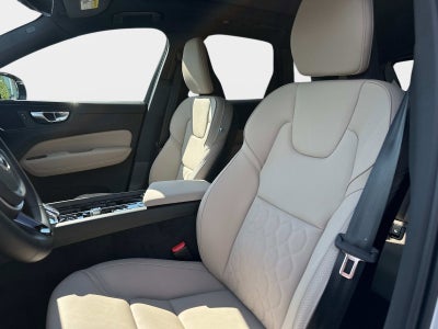 2026 Volvo XC60 Plus