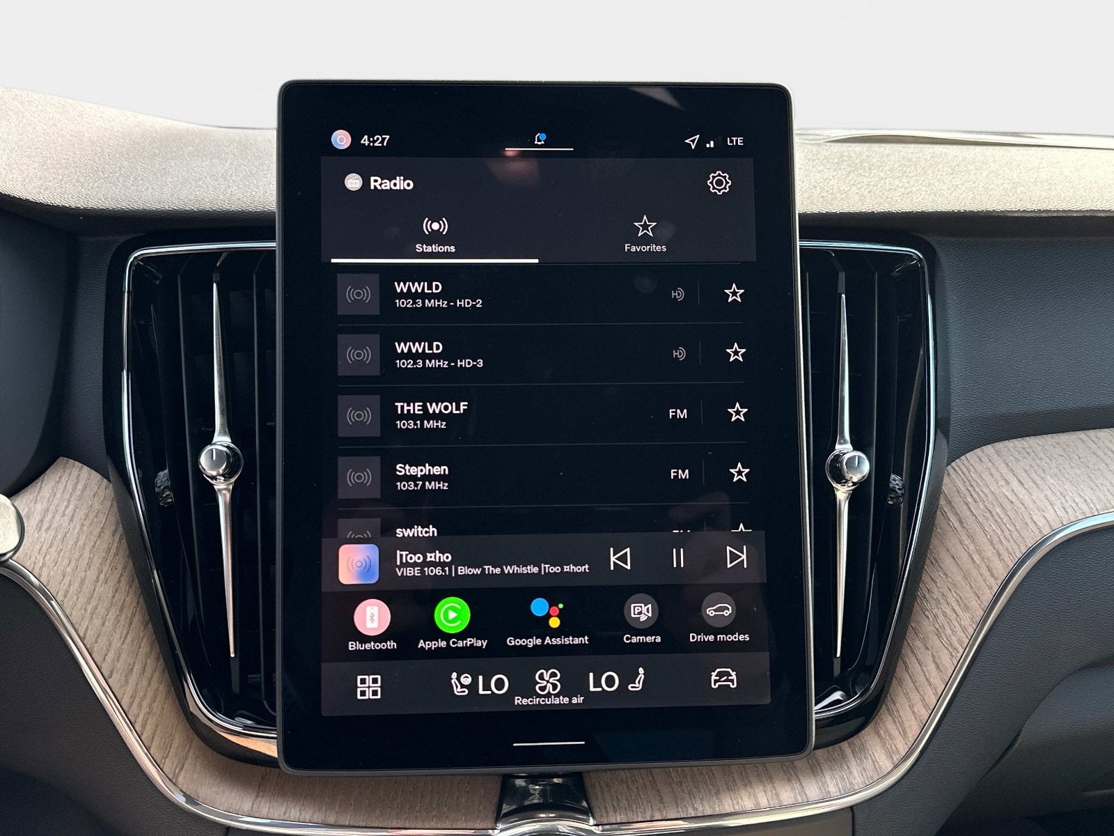 2026 Volvo XC60 Plus