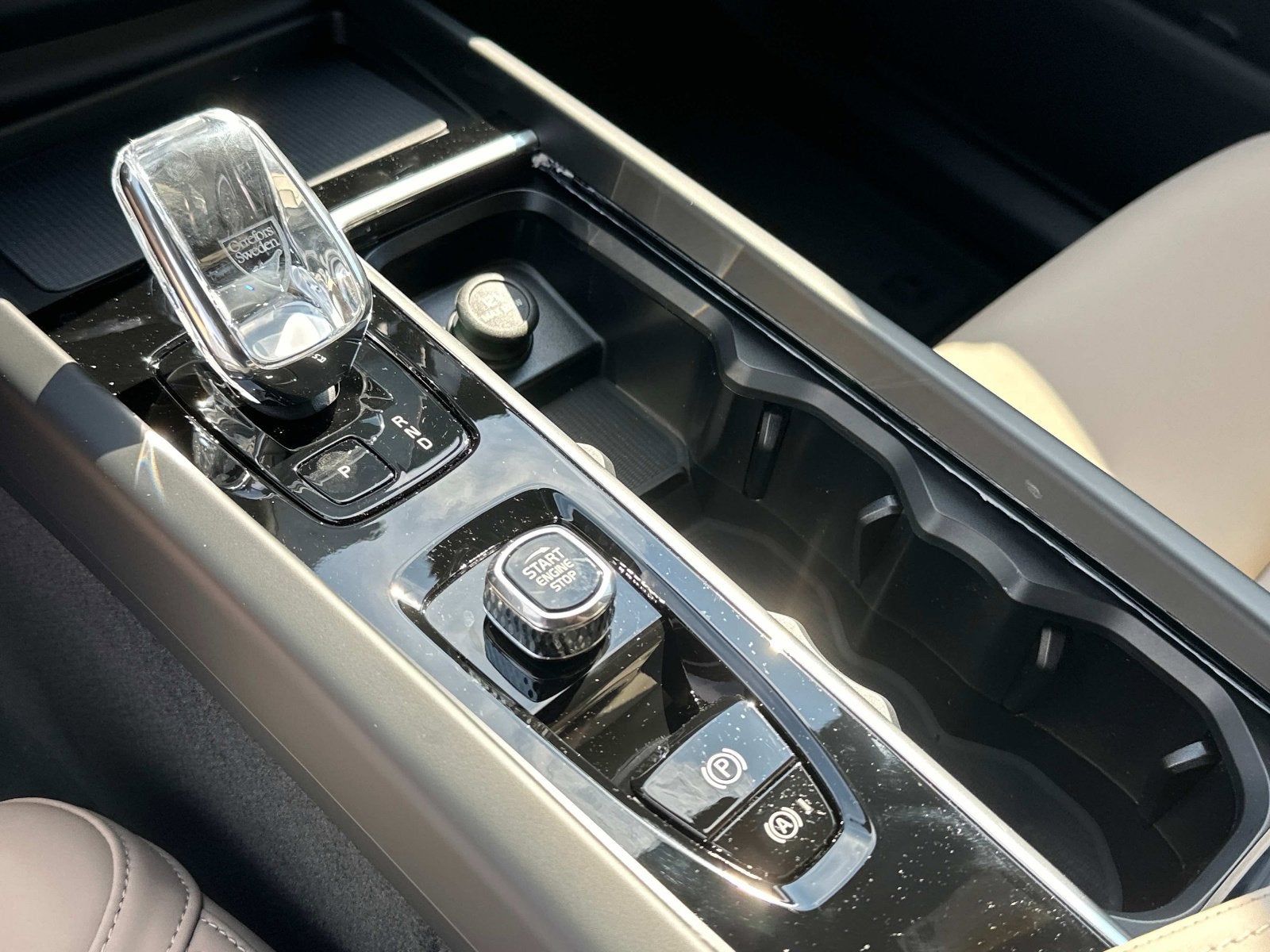 2026 Volvo XC60 Plus