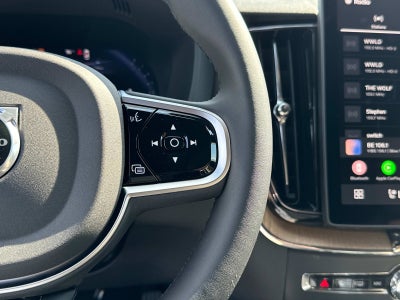 2026 Volvo XC60 Plus