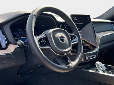 2026 Volvo XC60 Plus