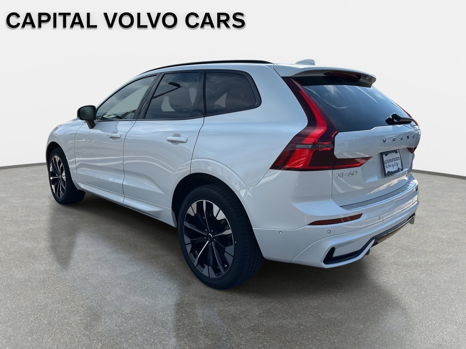 2026 Volvo XC60 Plus