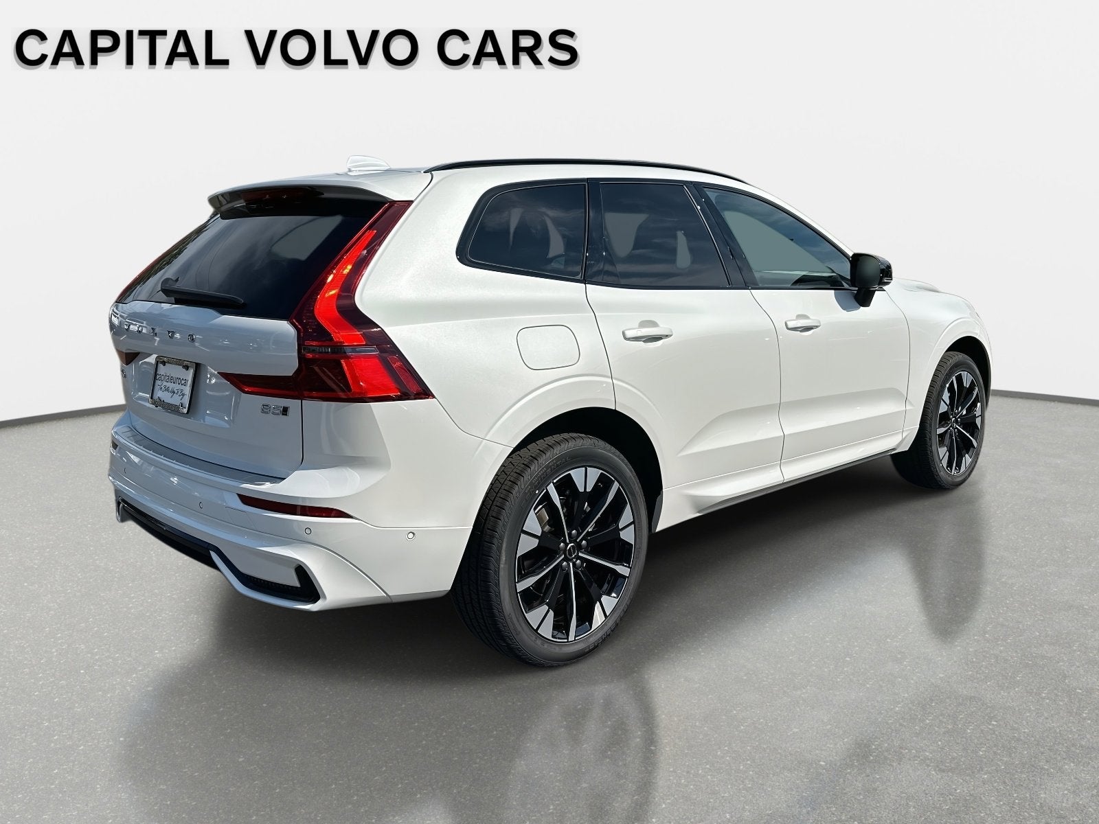 2026 Volvo XC60 Plus