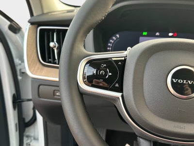 2026 Volvo XC60 Plus