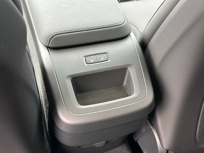 2026 Volvo XC60 Plus