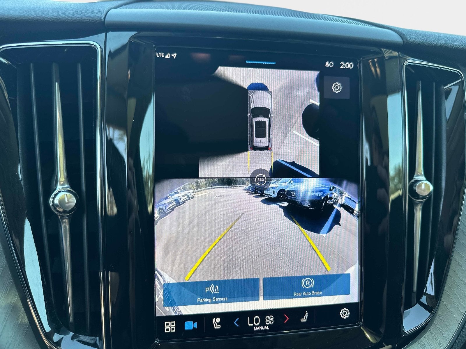 2025 Volvo XC60 Plus