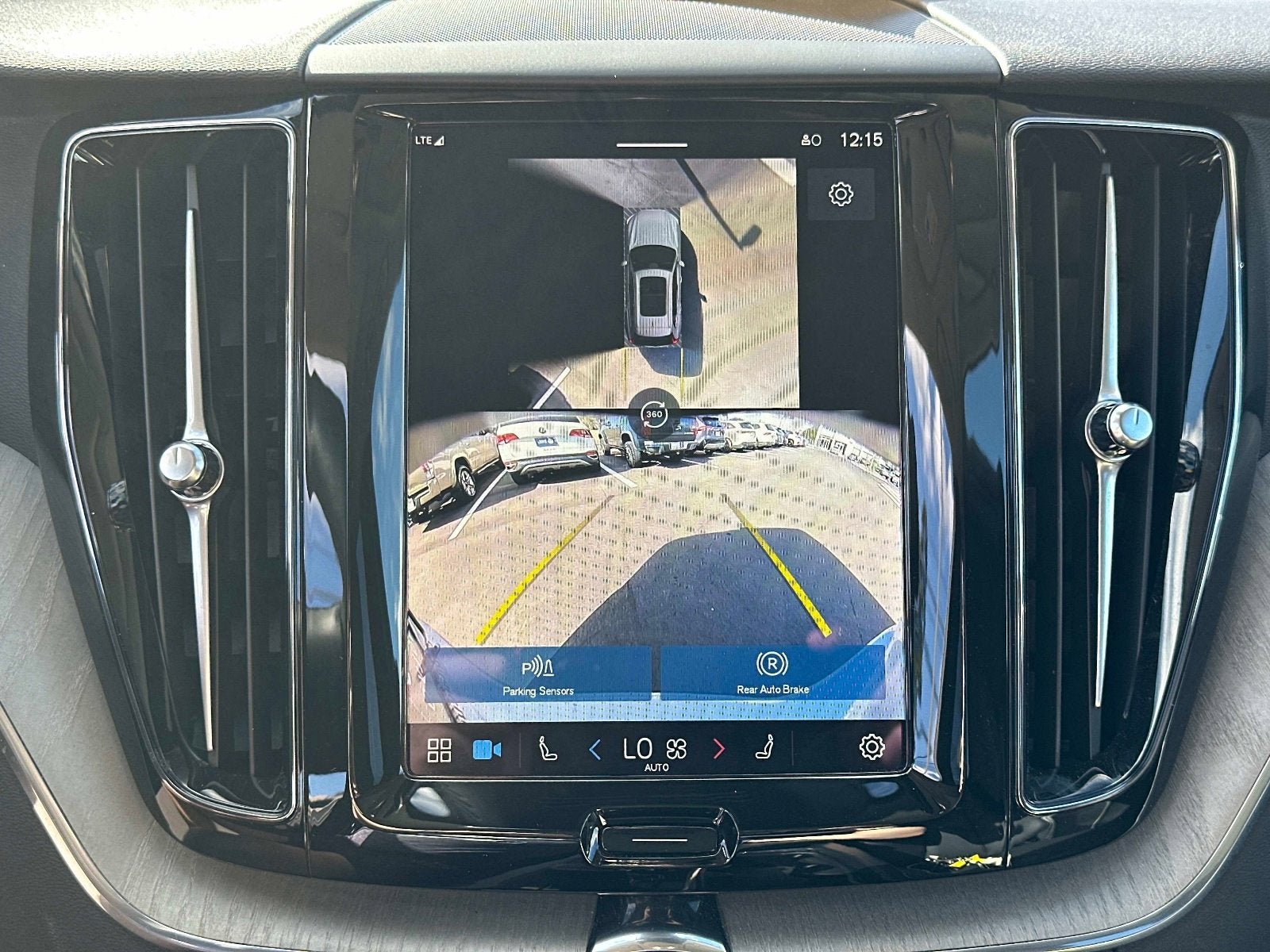 2025 Volvo XC60 Plus