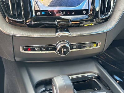 2025 Volvo XC60 Plus