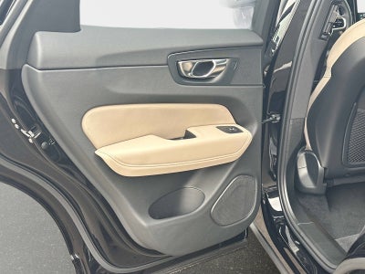 2026 Volvo XC60 Plus