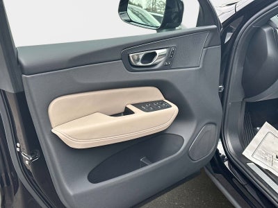 2026 Volvo XC60 Plus