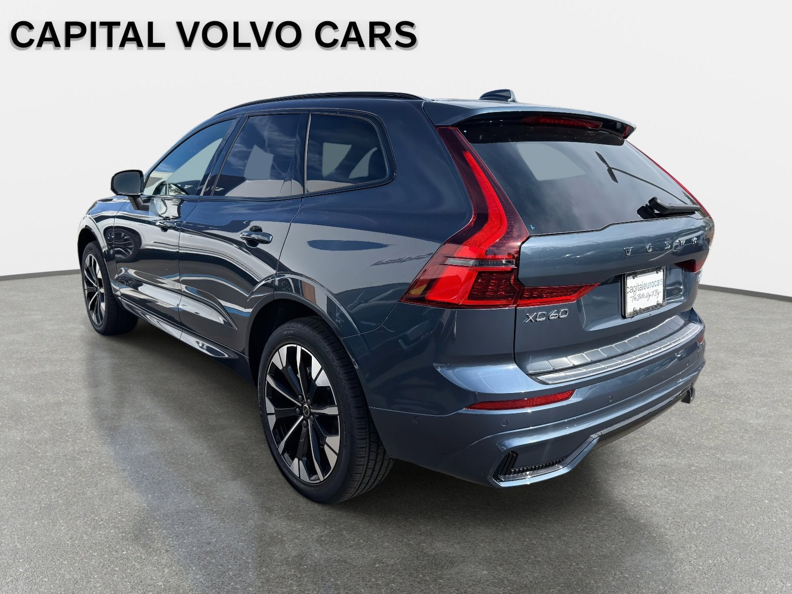 2026 Volvo XC60 Plus
