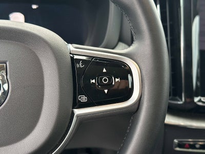 2025 Volvo XC60 Plus