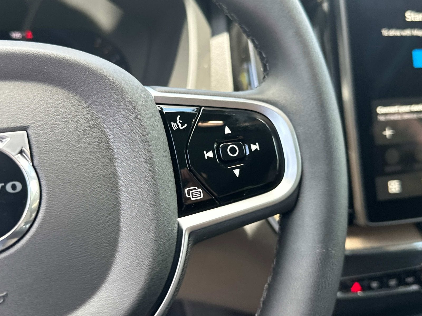 2026 Volvo XC60 Core