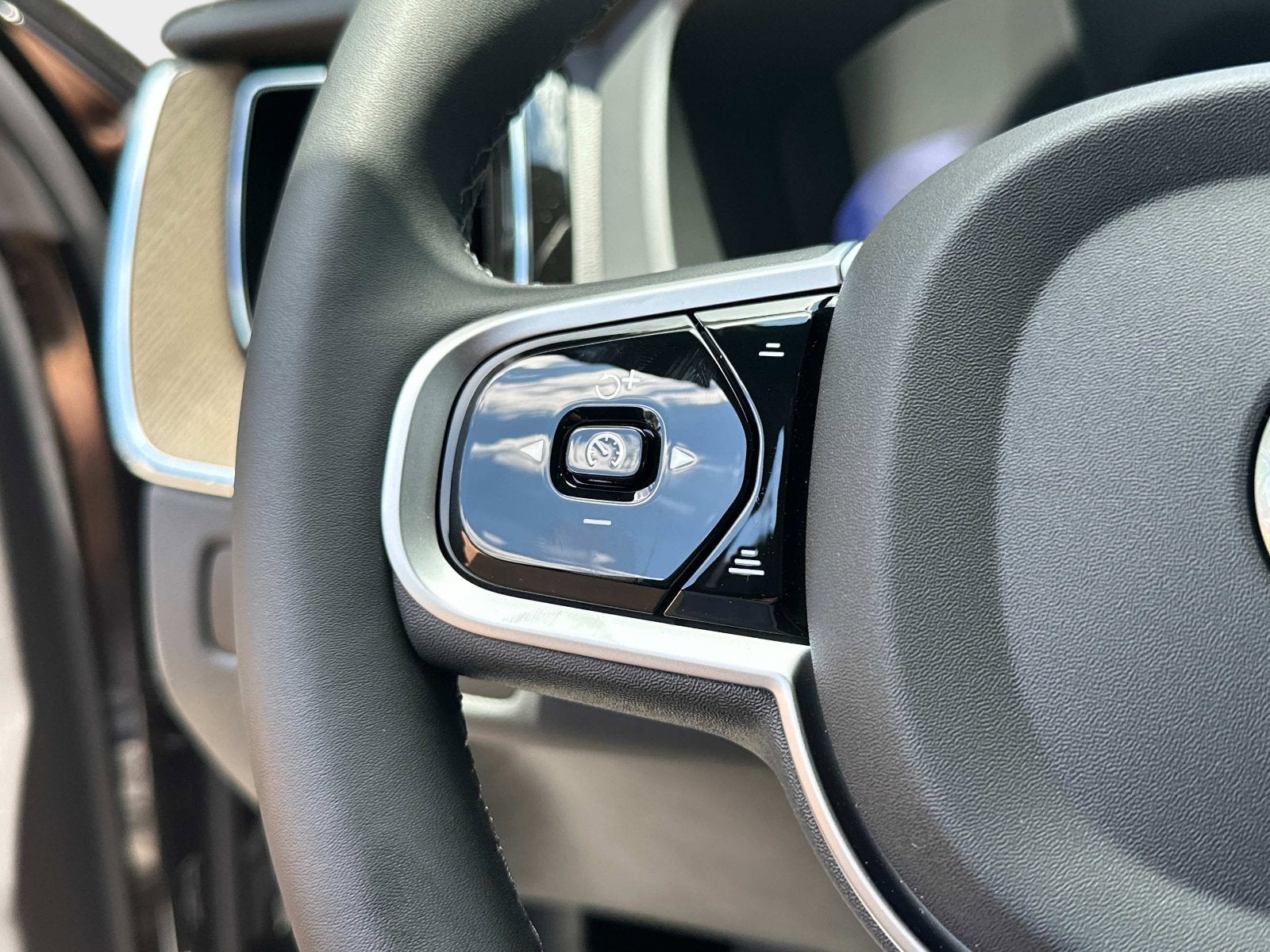 2026 Volvo XC60 Core