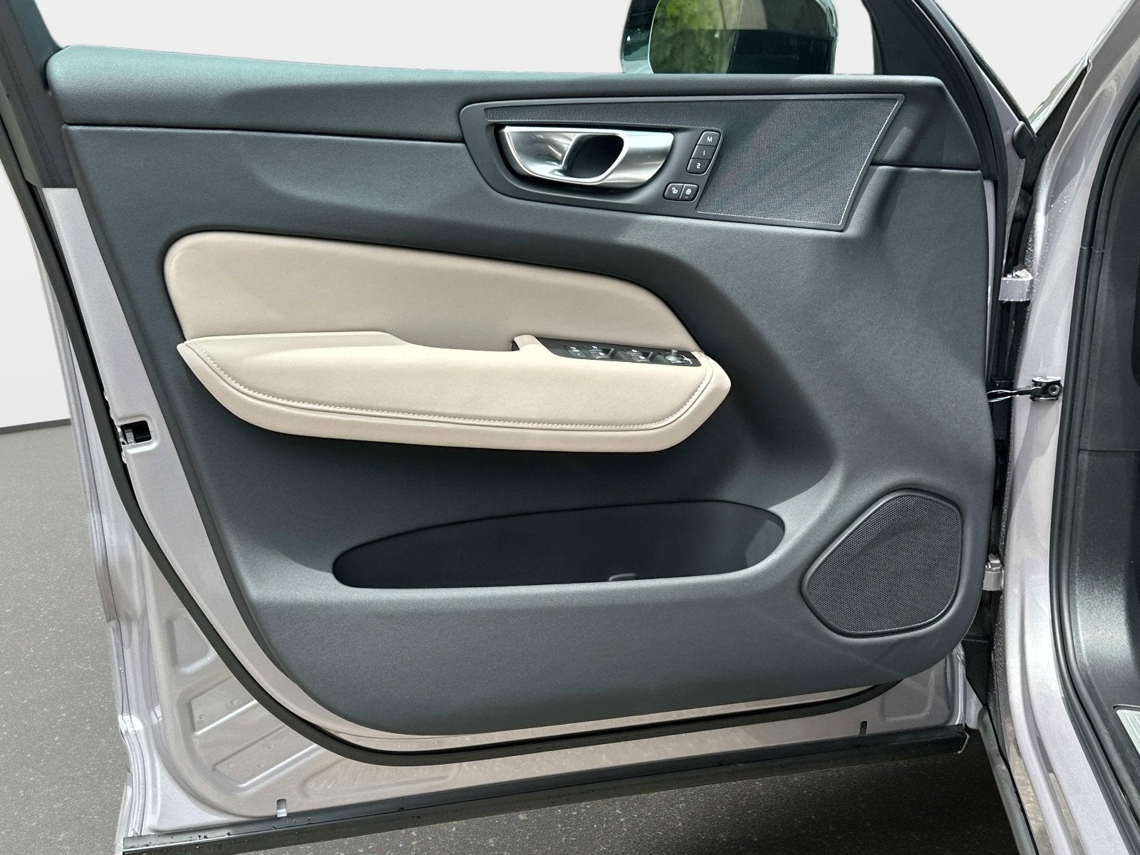 2026 Volvo XC60 Core