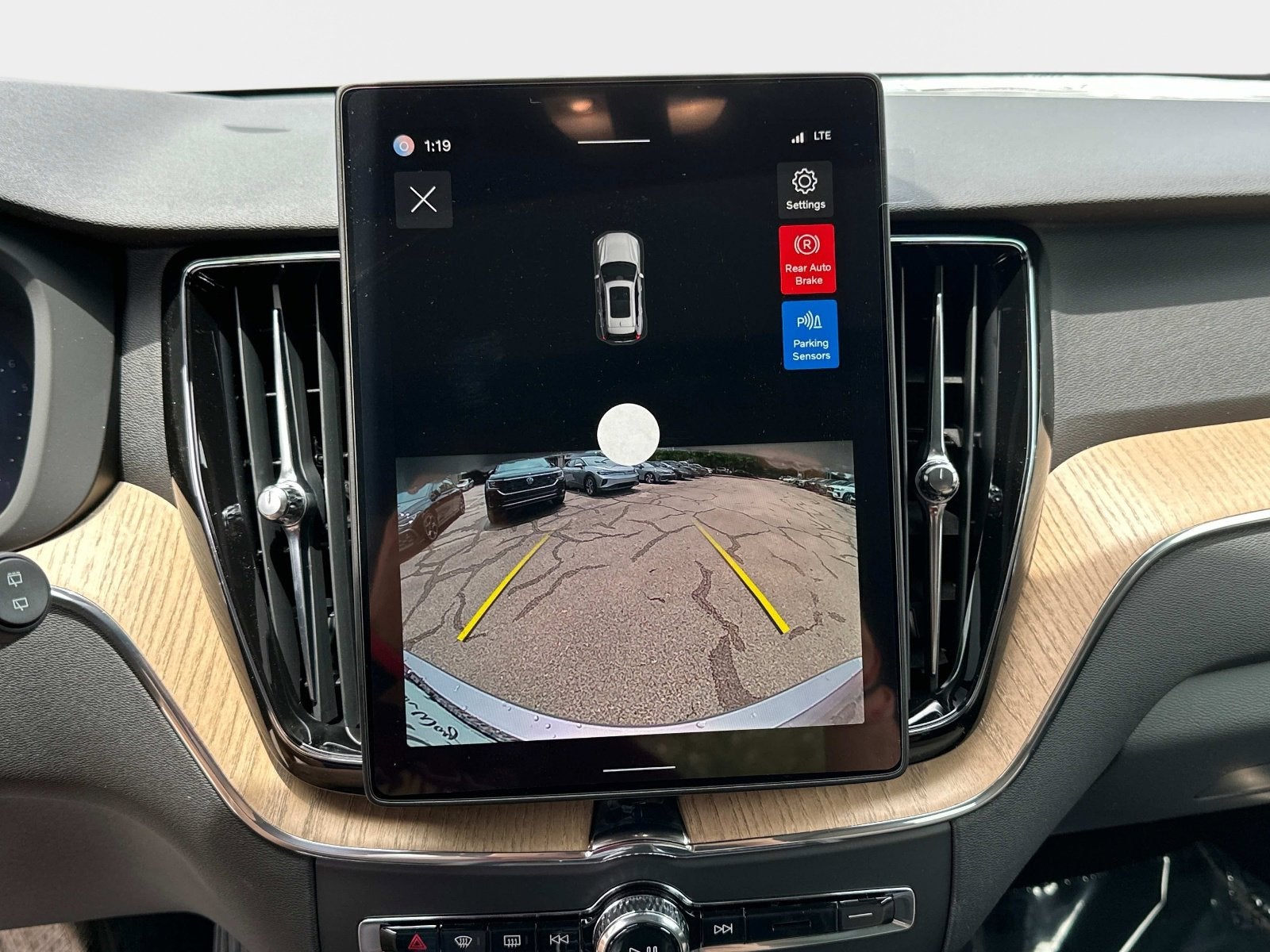 2026 Volvo XC60 Core