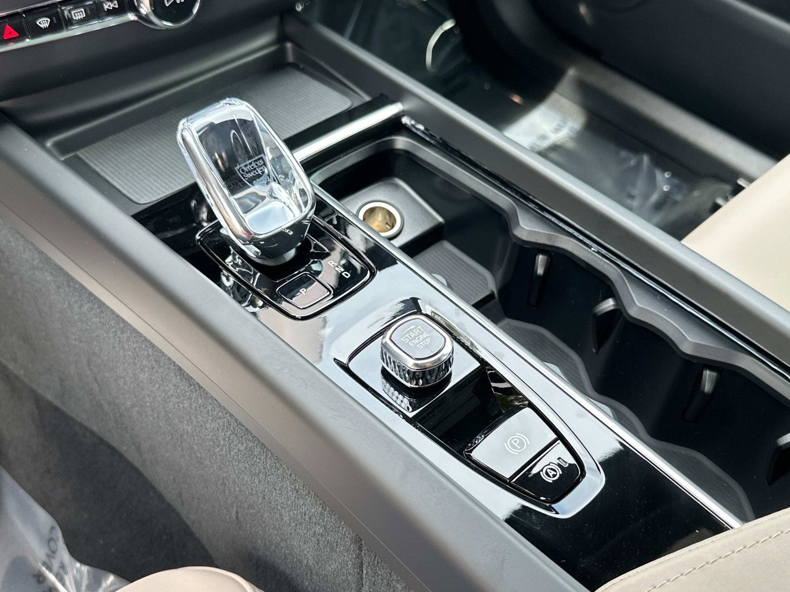 2026 Volvo XC60 Core