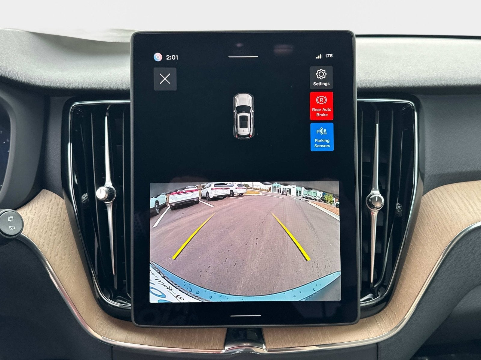 2026 Volvo XC60 Core