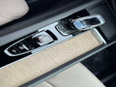 2026 Volvo XC60 Core