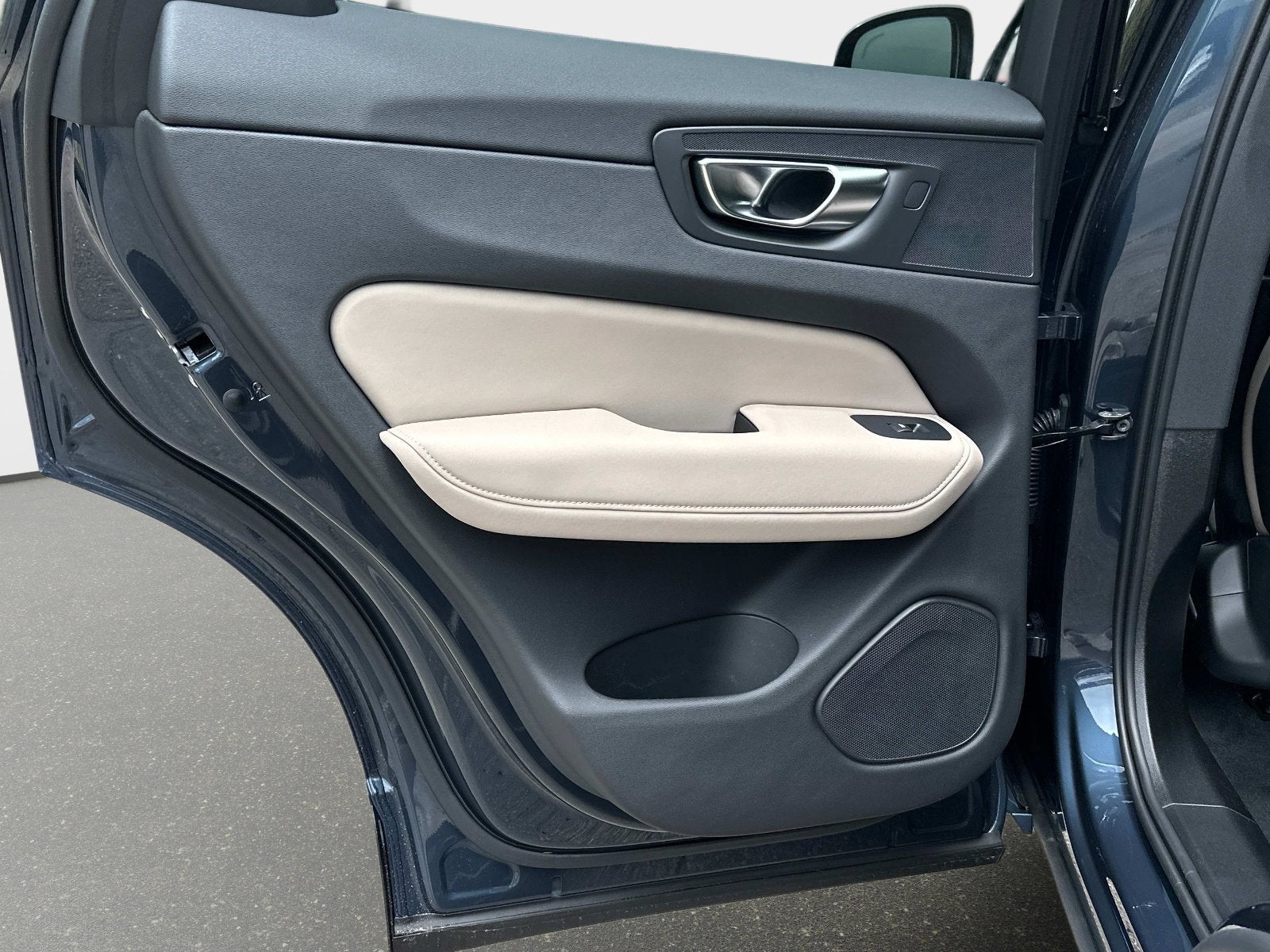 2026 Volvo XC60 Core