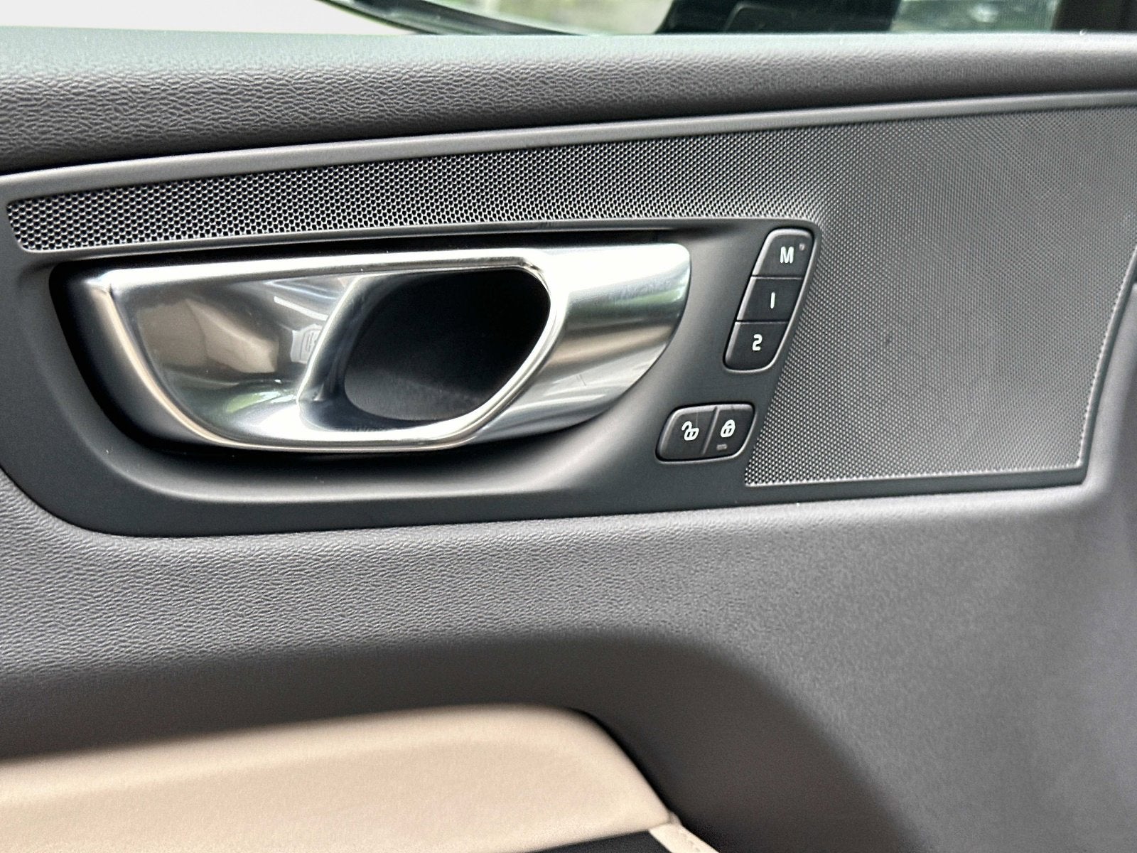 2026 Volvo XC60 Core