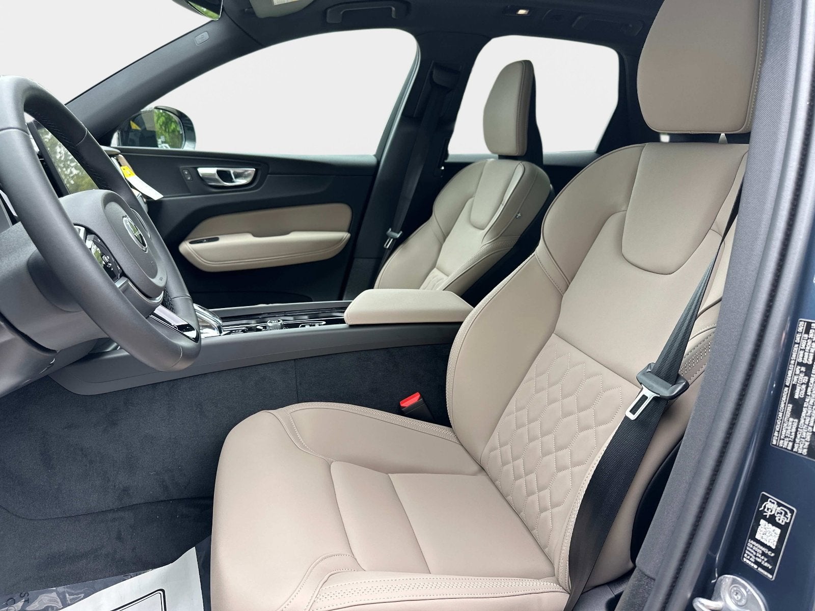 2026 Volvo XC60 Core