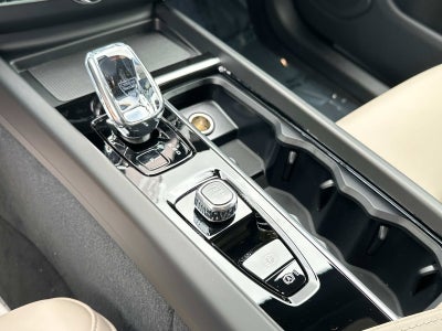 2026 Volvo XC60 Core