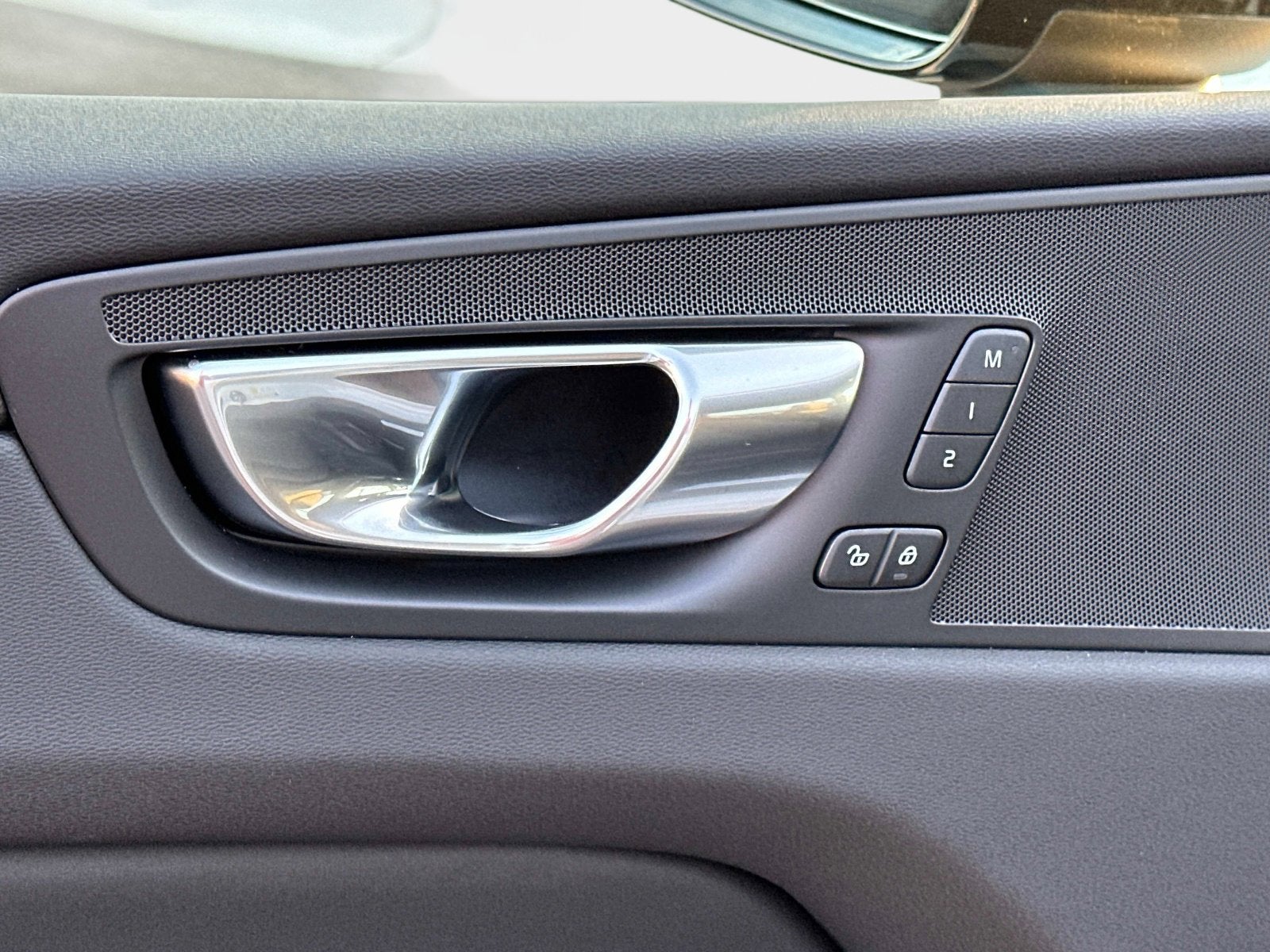 2026 Volvo XC60 Core