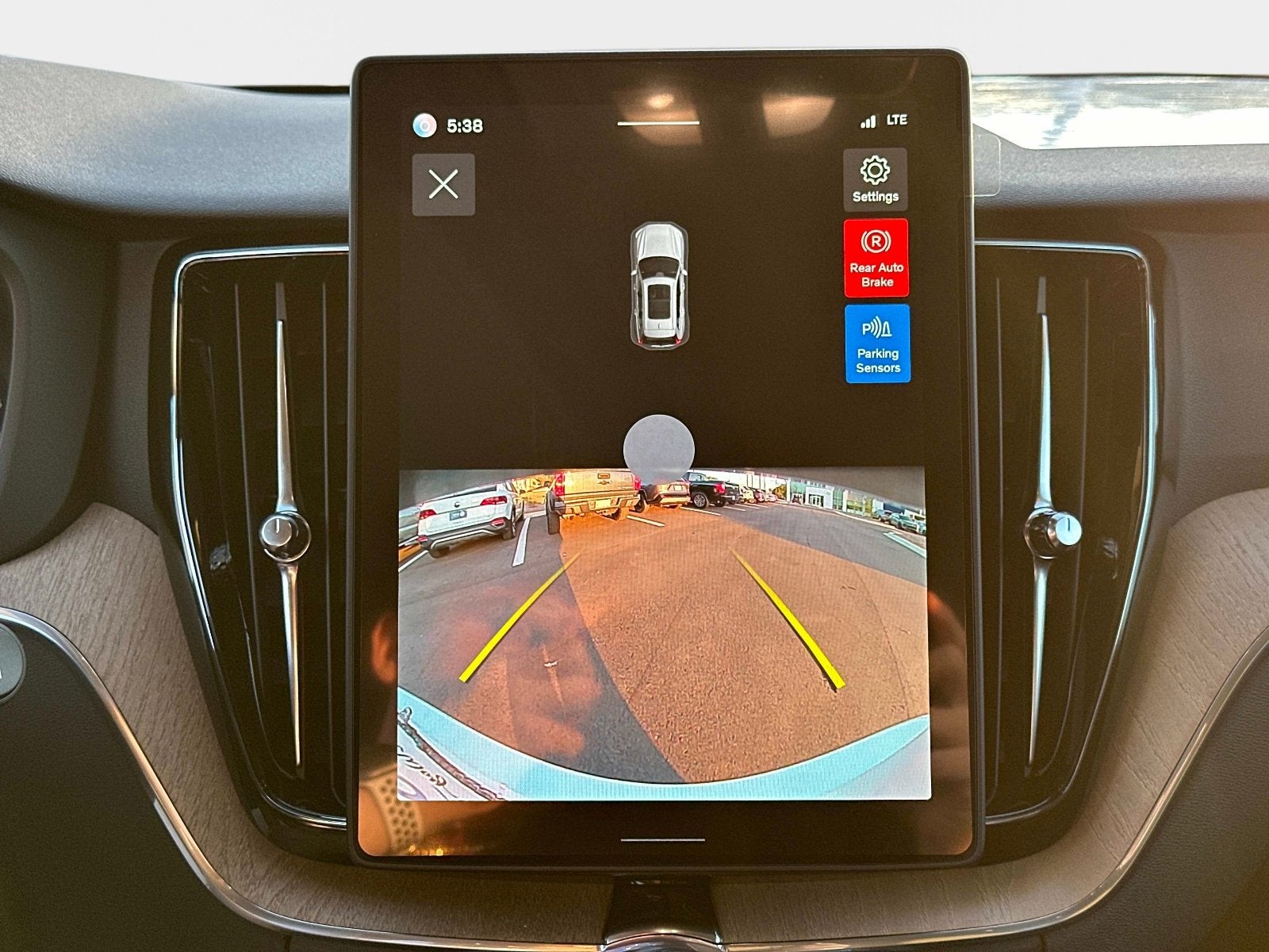 2026 Volvo XC60 Core