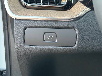 2026 Volvo XC60 Core