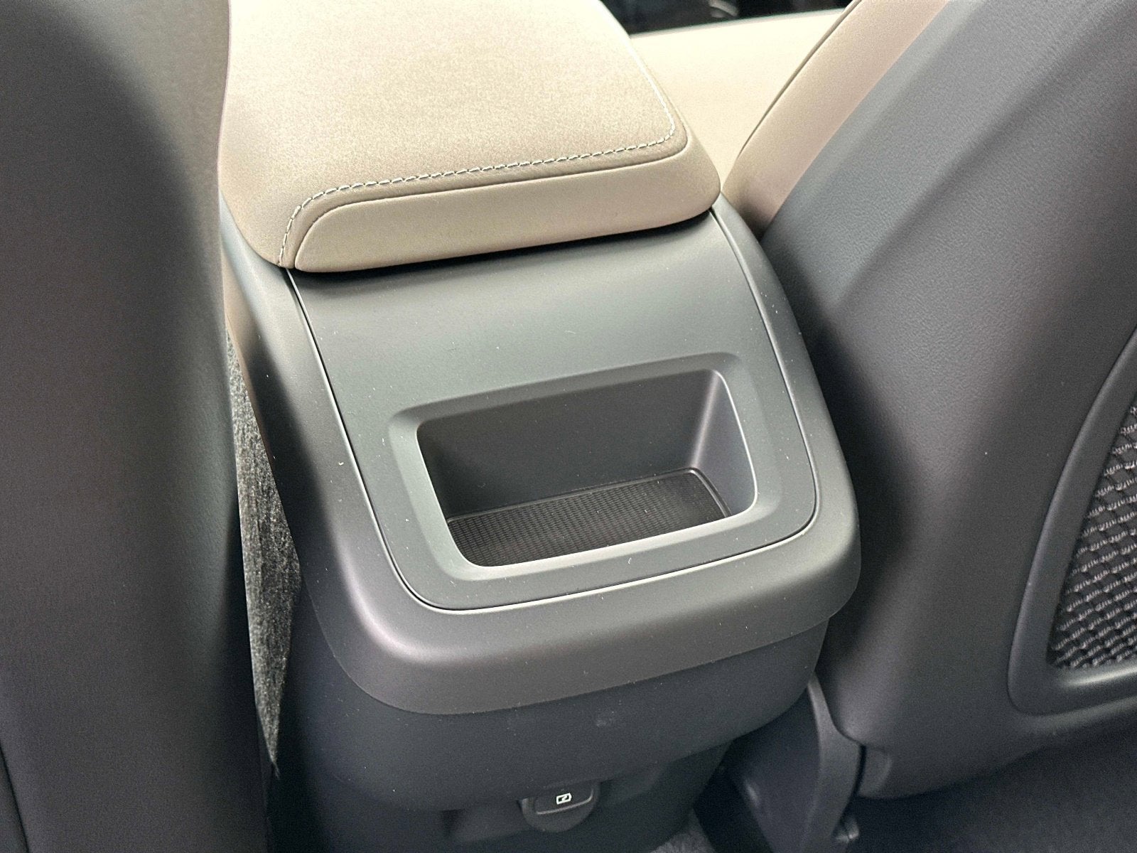 2026 Volvo XC60 Core