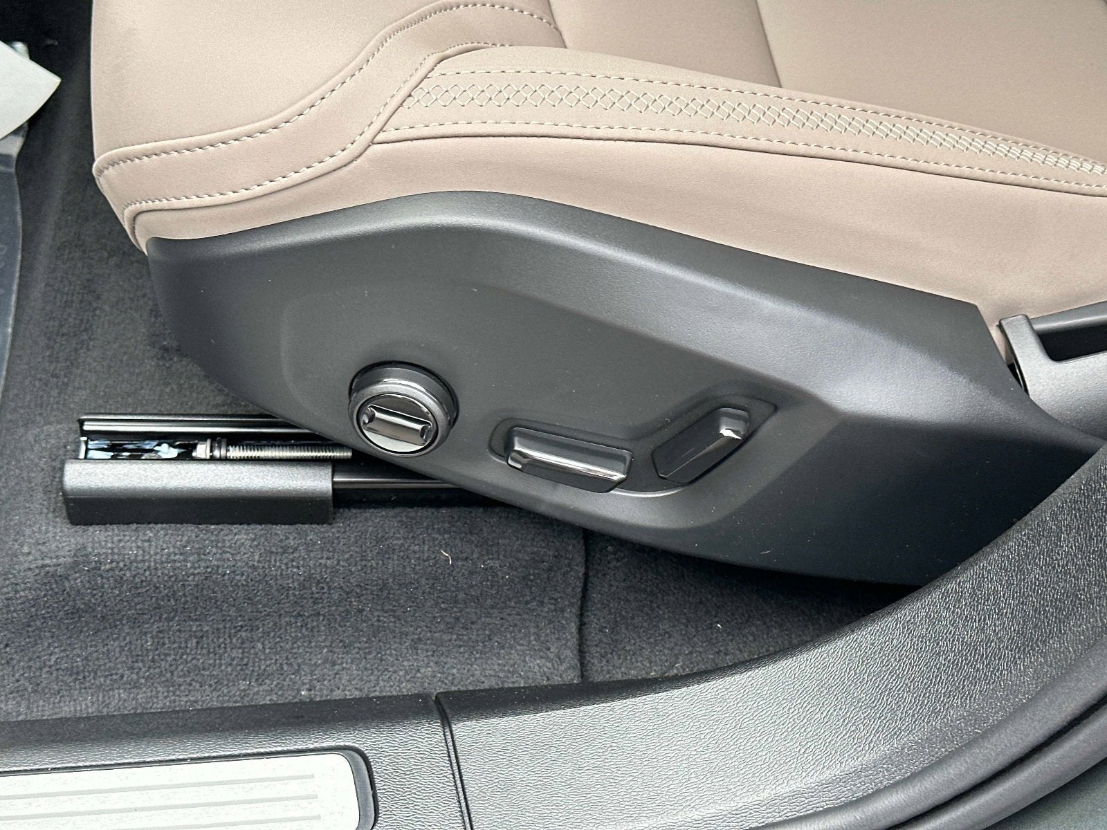 2026 Volvo XC60 Core