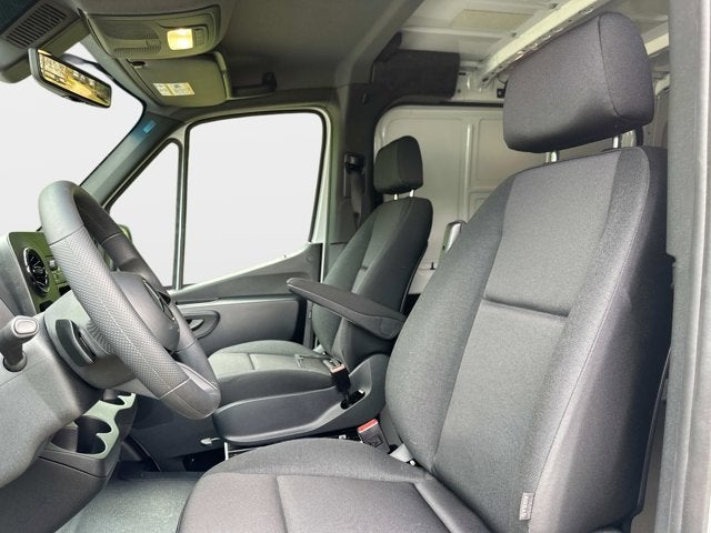 2025 Mercedes-Benz Sprinter Cargo Van 2500 Standard Roof I4 Diesel HO 144" RWD