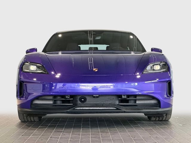 2025 Porsche Taycan 4