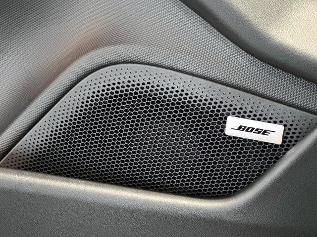 2025 Porsche Taycan 4