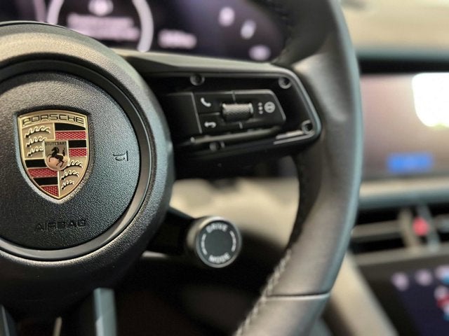 2025 Porsche Taycan 4