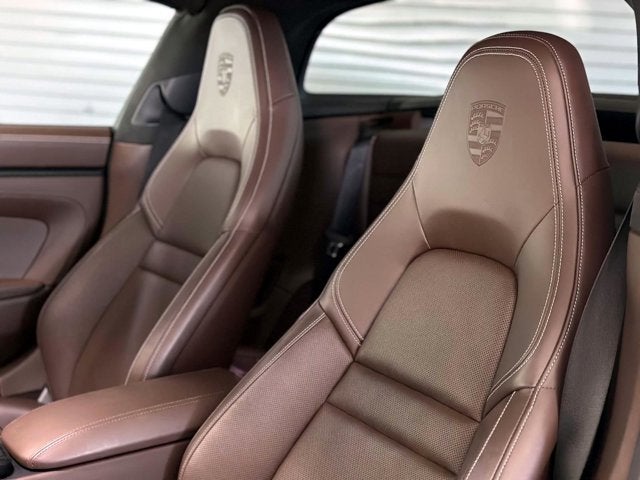 2023 Porsche 911 4 GTS