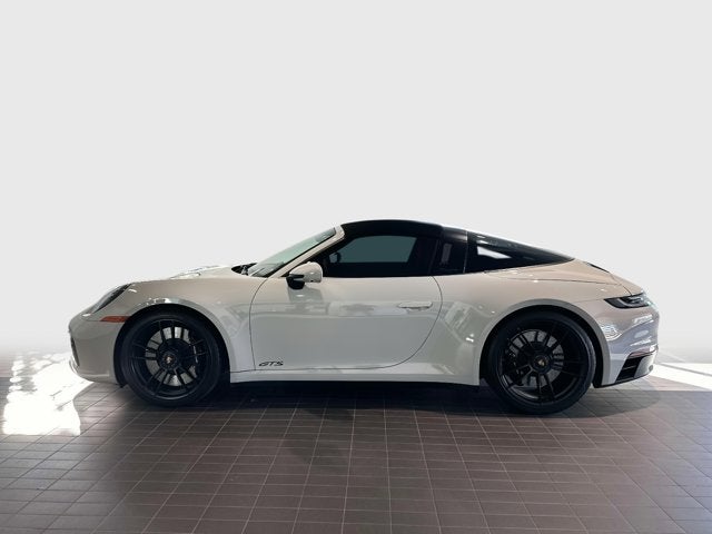 2023 Porsche 911 4 GTS
