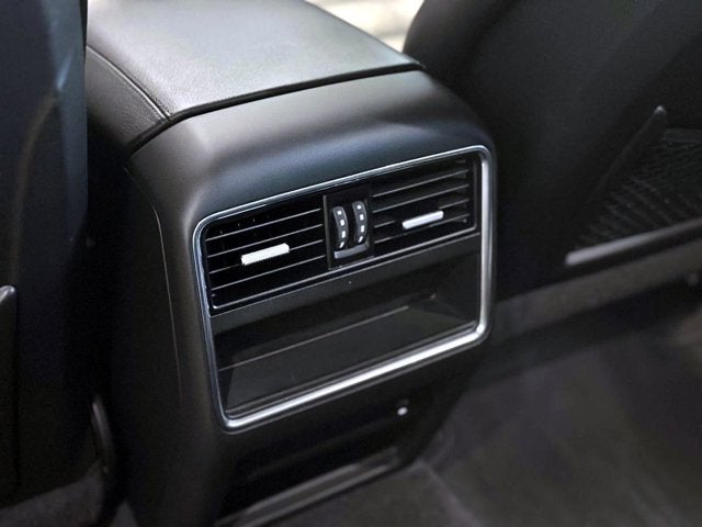 2022 Porsche Cayenne Base