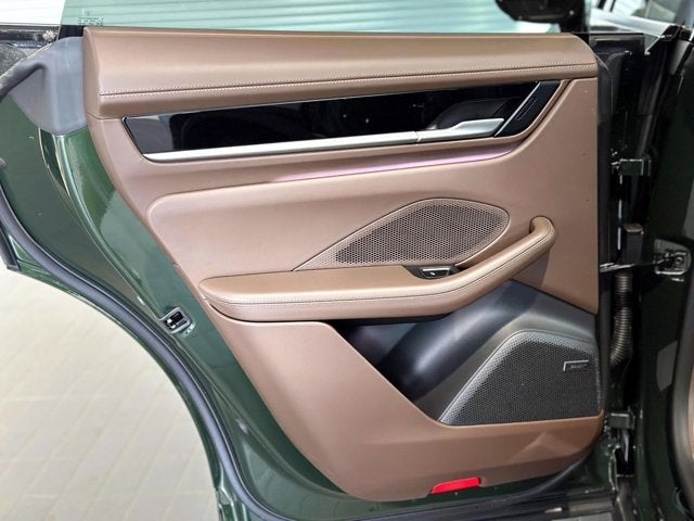 2024 Porsche Macan Electric 4