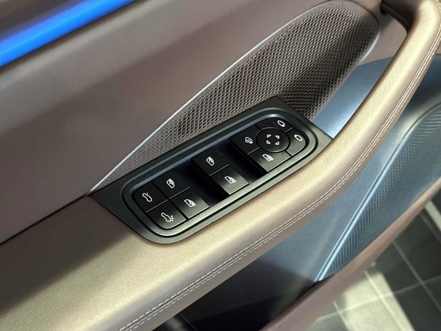 2024 Porsche Macan Electric 4