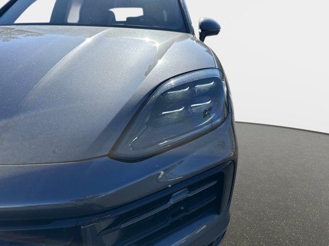 2025 Porsche Cayenne Base