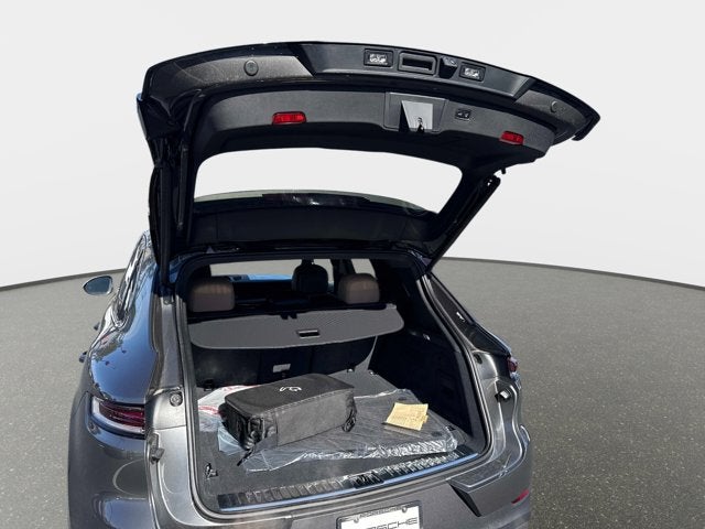 2025 Porsche Cayenne Base